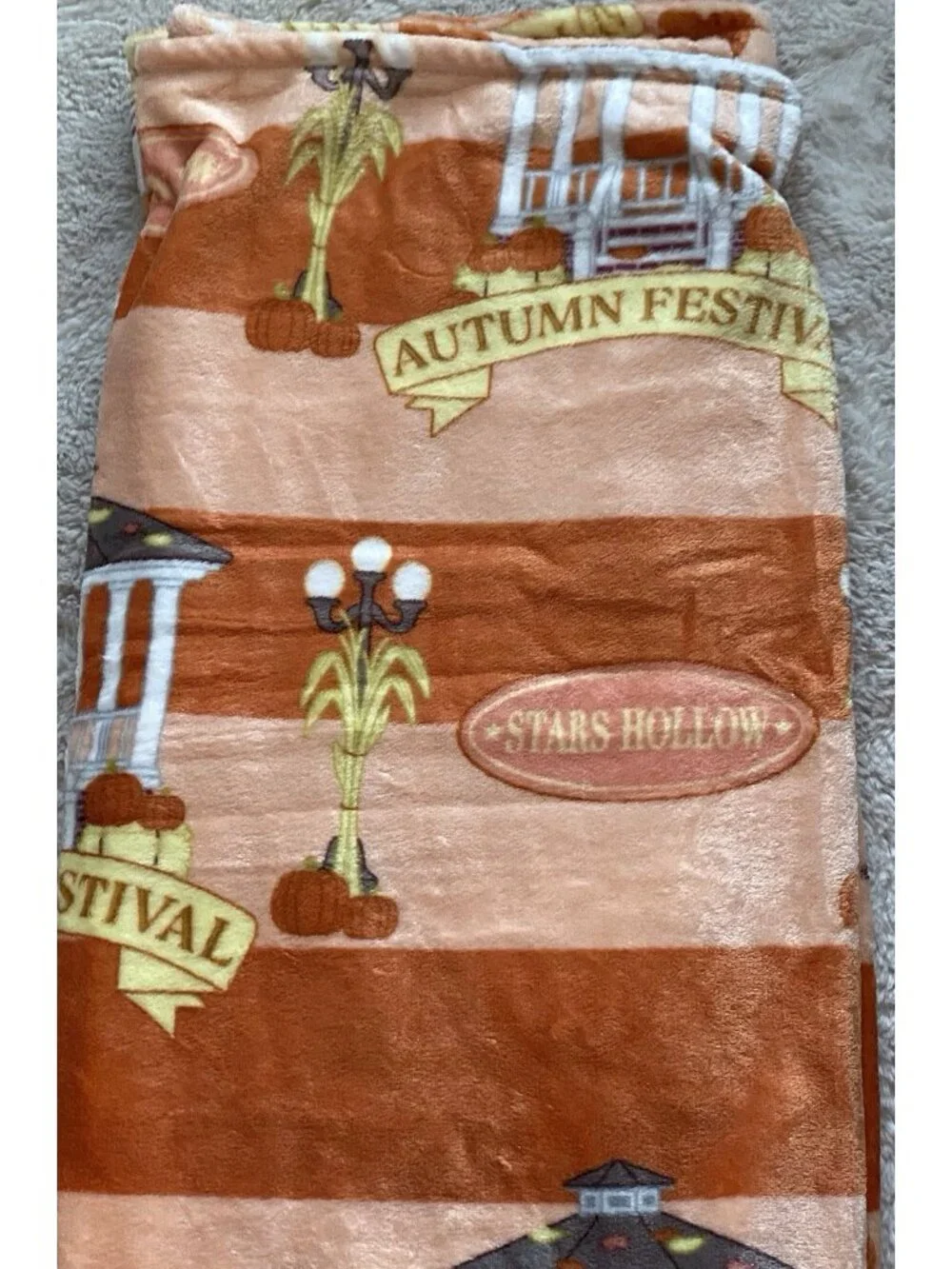 Gilmore Girls Stars Hollow Autumn Festival Gazebo 50